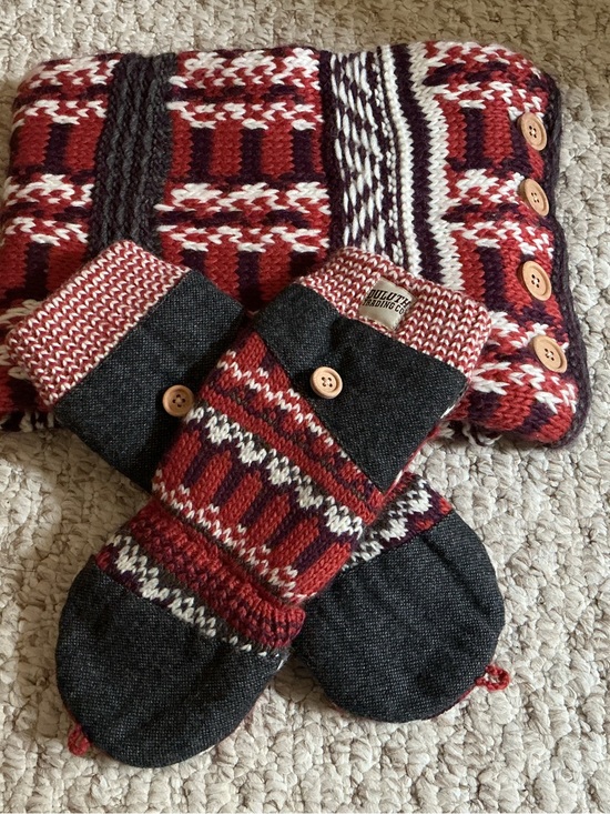 Duluth Trading Co Accessories - Fair Isle Knit Neck Warmer with Matching Fleece Convertible Mittens